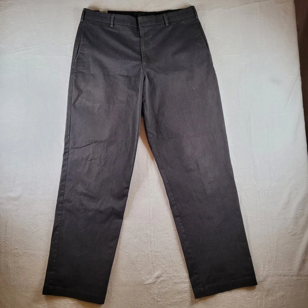 Dockers Mens Relaxed Fit Flat Front Chino Pants Gray 36x34 Cotton Blend 0121